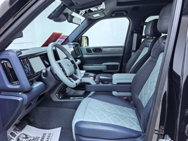 BYD FangChengBao Leopard 5 — Фото автомобиля 4