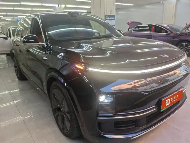 Li Auto L9 — Фото автомобиля 2
