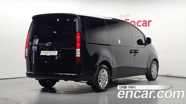 Hyundai Staria Staria L3.5 Карго 3 места — Фото автомобиля 2