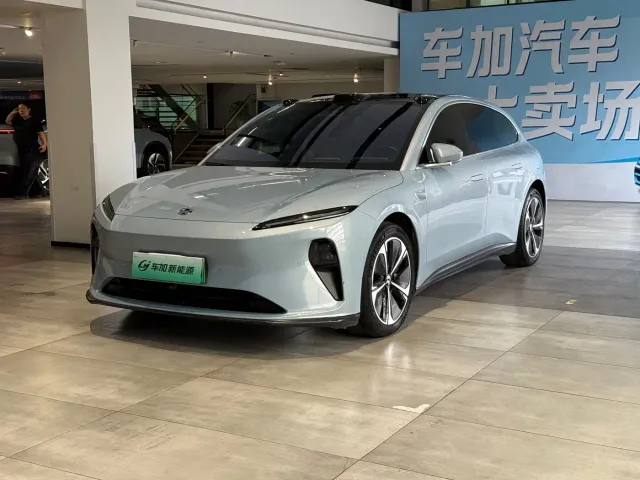Фотография автомобиля — Nio ET5 Touring