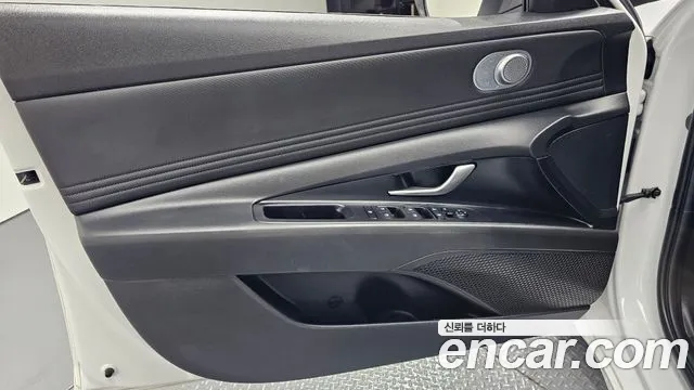 Hyundai Avante — Фото автомобиля 13
