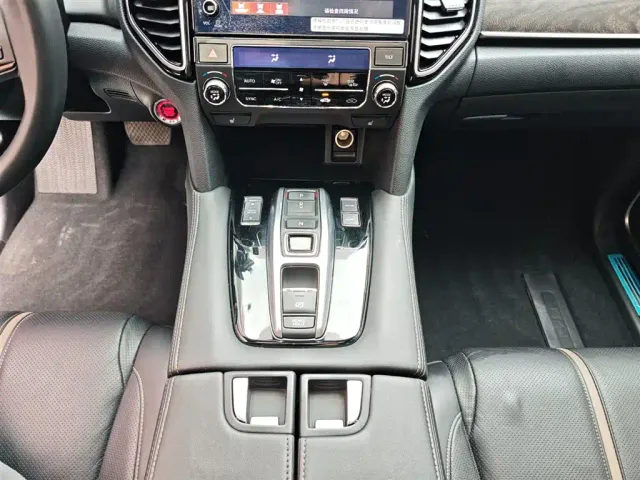 Honda UR-V — Фото автомобиля 16