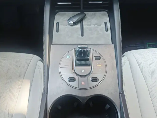 BYD Seal 06 — Фото автомобиля 13