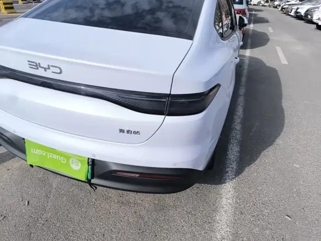 BYD Seal 05 DM-i — Фото автомобиля 7