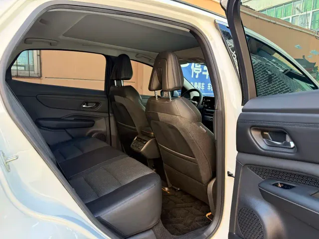 Nissan Ariya — Фото автомобиля 13
