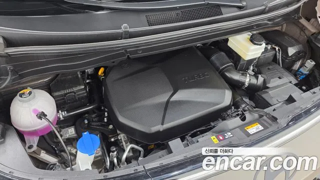 Hyundai Staria — Фото автомобиля 9