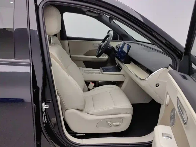 Toyota BoZhi 3X — Фото автомобиля 23