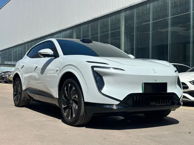 Avatr Avatr 07 2024 Max Pure Electric — Фото автомобиля 3