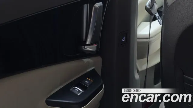 Kia Canival Carnival 4 поколение Бензин 9 мест Prestige — Фото автомобиля 19