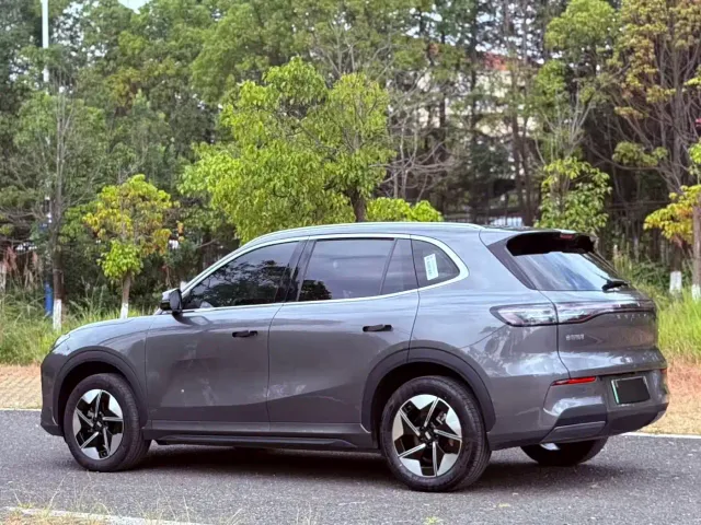 Geely Galaxy E5 — Фото автомобиля 6
