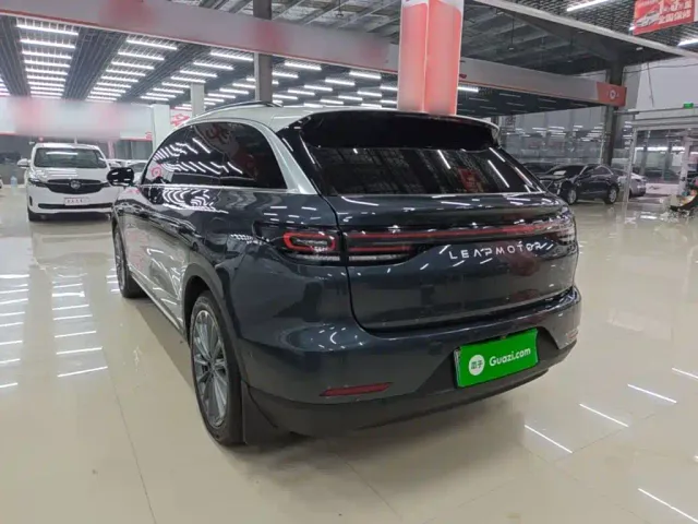Leapmotor C11 — Фото автомобиля 4