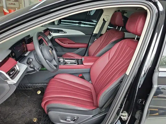 Hongqi H5 — Фото автомобиля 14