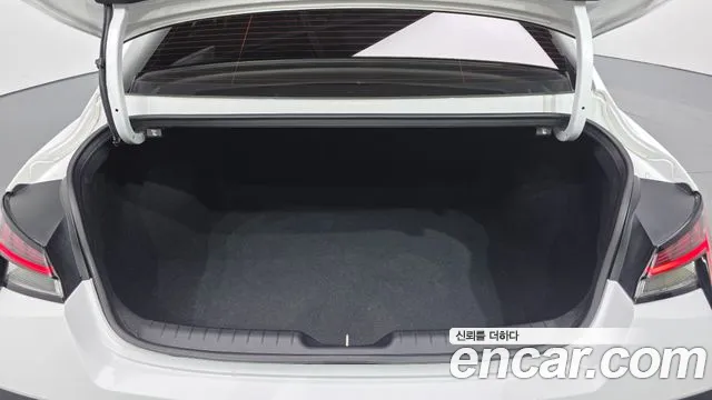 Hyundai Avante CN7 — Фото автомобиля 22