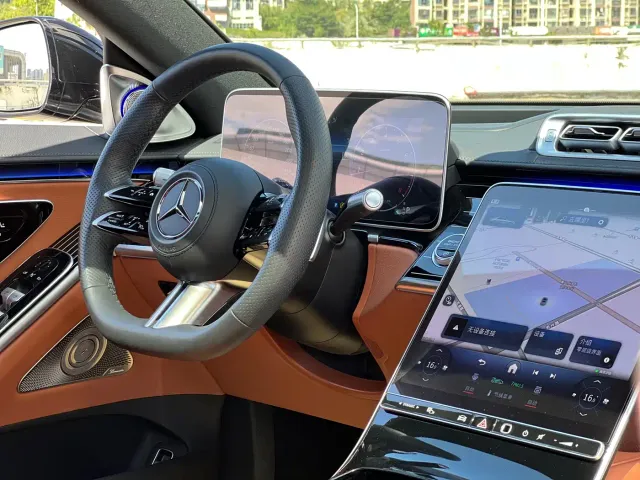 Mercedes-Benz S-Class — Фото автомобиля 12