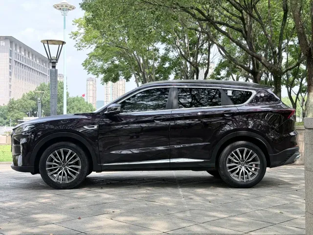 Jetour X70 Plus — Фото автомобиля 4