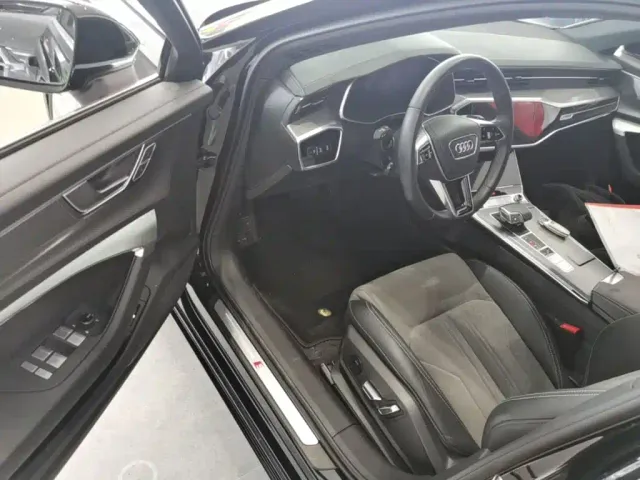 Audi A6L — Фото автомобиля 20