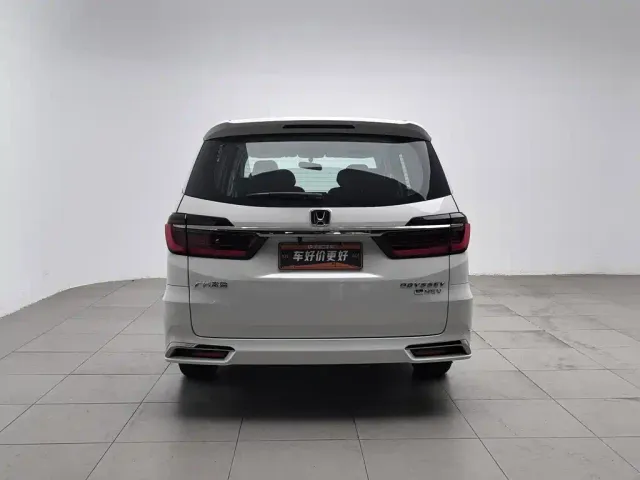 Honda Odyssey — Фото автомобиля 4