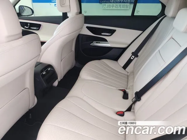 Mercedes-Benz E-Class W214 — Фото автомобиля 10