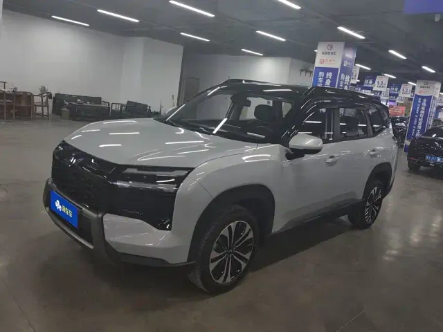 Фотография автомобиля — Wuling Starlight 560