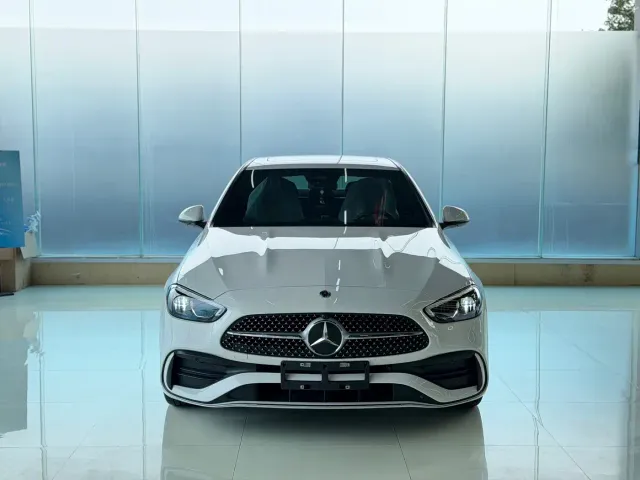 Mercedes-Benz C-Class — Фото автомобиля 2