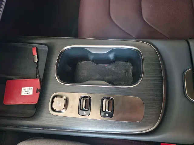 Xiaomi SU7 — Фото автомобиля 7