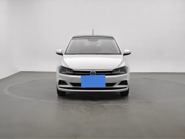 Volkswagen Polo — Фото автомобиля 2