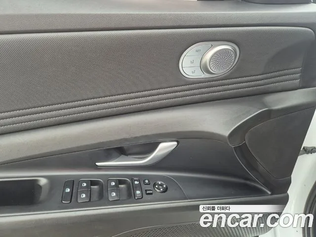 Hyundai Avante CN7 — Фото автомобиля 7