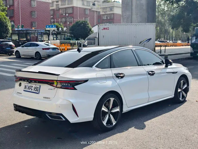 Chery Arrizo 8 — Фото автомобиля 12