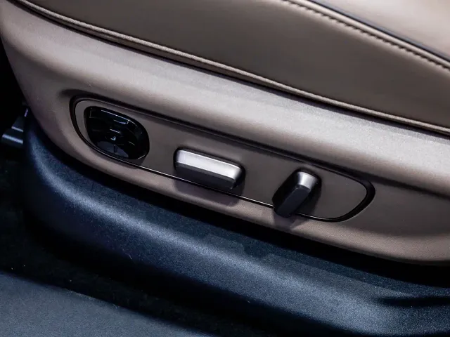 Li Auto i6 — Фото автомобиля 24