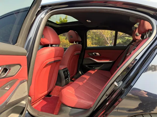 BMW 3 Series — Фото автомобиля 13