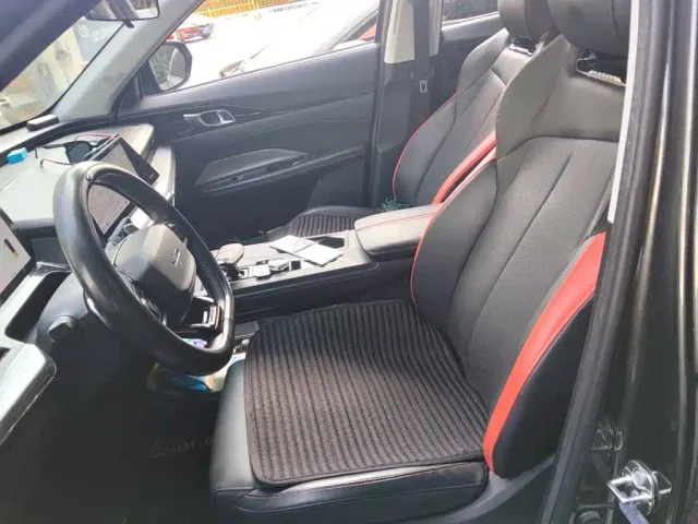 Changan Z6 — Фото автомобиля 7