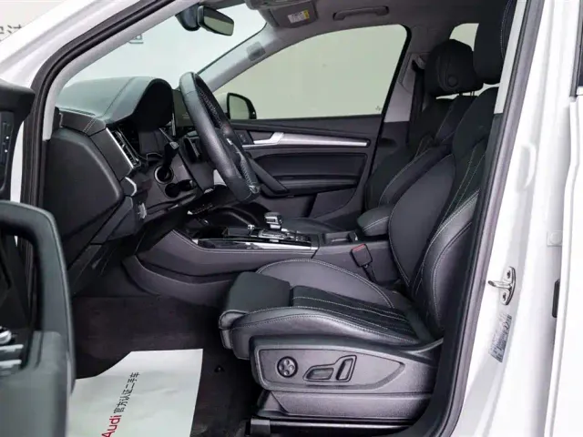 Audi Q5L — Фото автомобиля 11