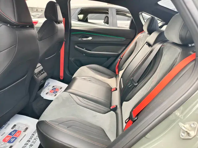 Geely Binrui — Фото автомобиля 11