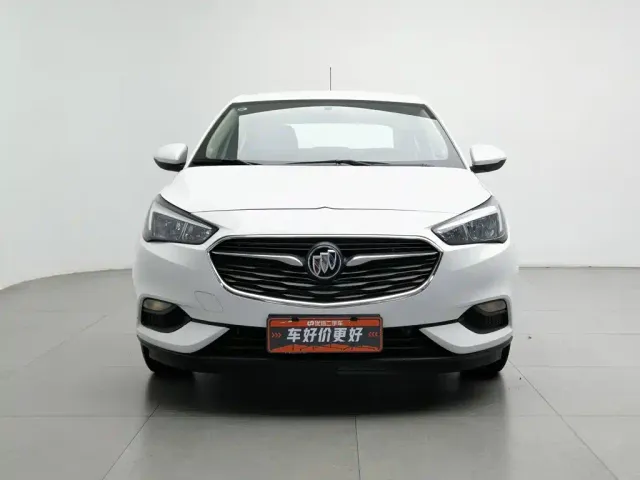 Buick Excelle — Фото автомобиля 3