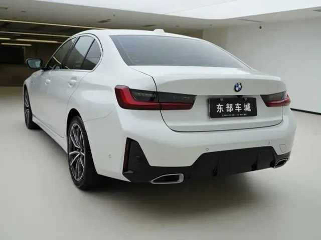 BMW 3 Series — Фото автомобиля 4