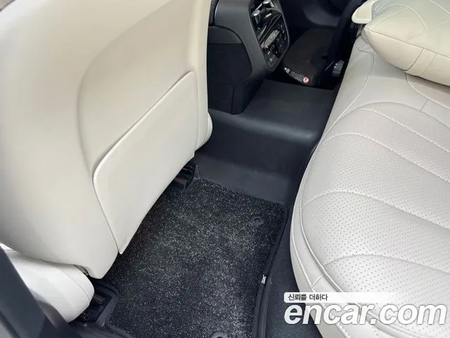 Mercedes-Benz E-Class W214 — Фото автомобиля 17
