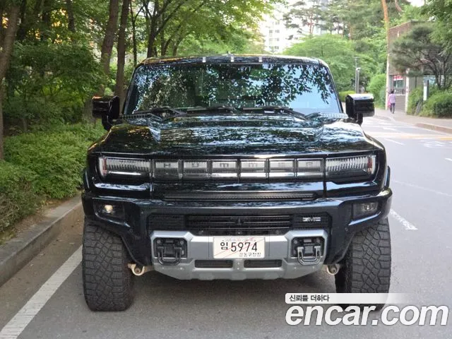 Фотография автомобиля — GMC Hummer EV