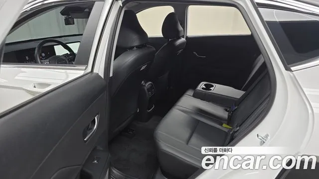Hyundai Kona Kona (SX2) Бензин 2.0 2WD — Фото автомобиля 11