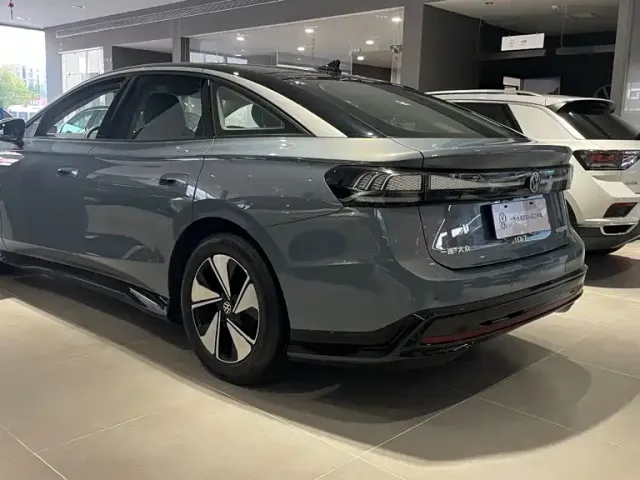 Volkswagen ID.7 Vizzion — Фото автомобиля 11