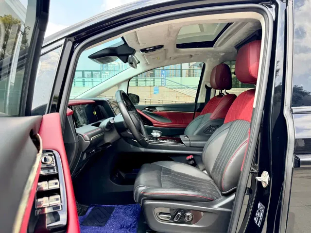 GAC Trumpchi E9 — Фото автомобиля 7