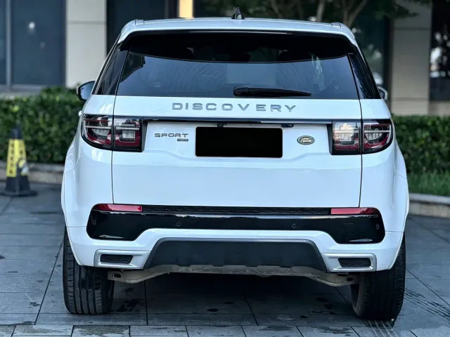 Land Rover Discovery Sport — Фото автомобиля 9