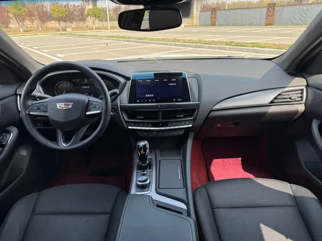 Cadillac CT5 — Фото автомобиля 10