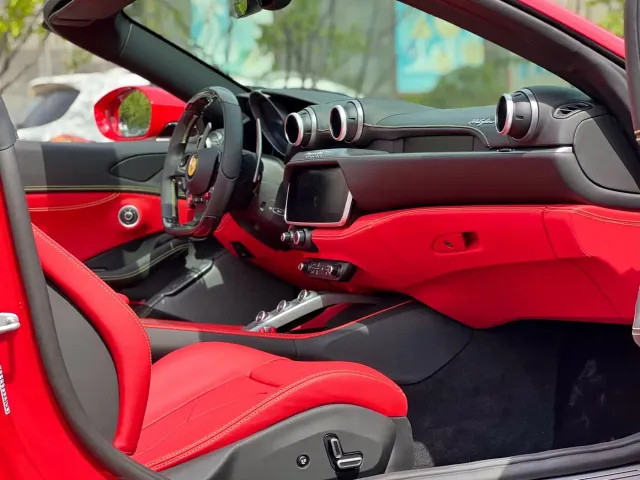 Ferrari Portofino — Фото автомобиля 7