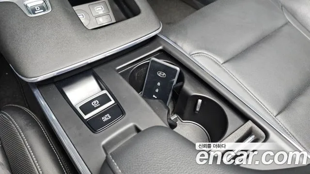Hyundai Grandeur Новый Grandeur IG 3.0 LPi (Для проката) — Фото автомобиля 29