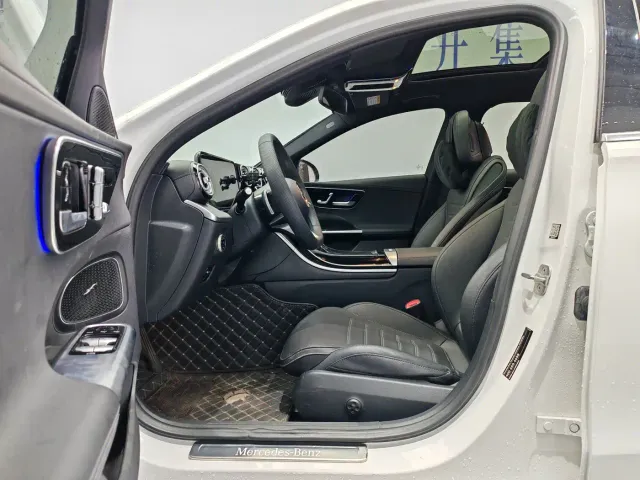 Mercedes-Benz C-Class — Фото автомобиля 11
