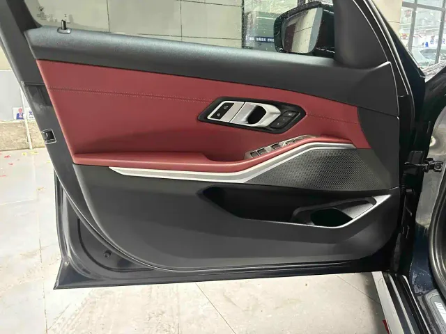 BMW 3 Series — Фото автомобиля 19