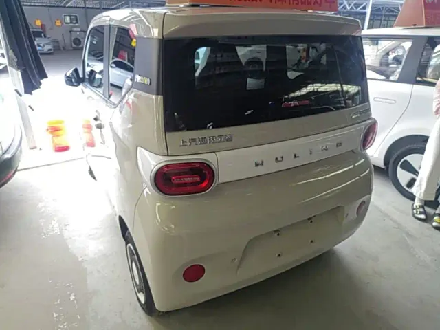 Wuling Hongguang Mini EV — Фото автомобиля 4