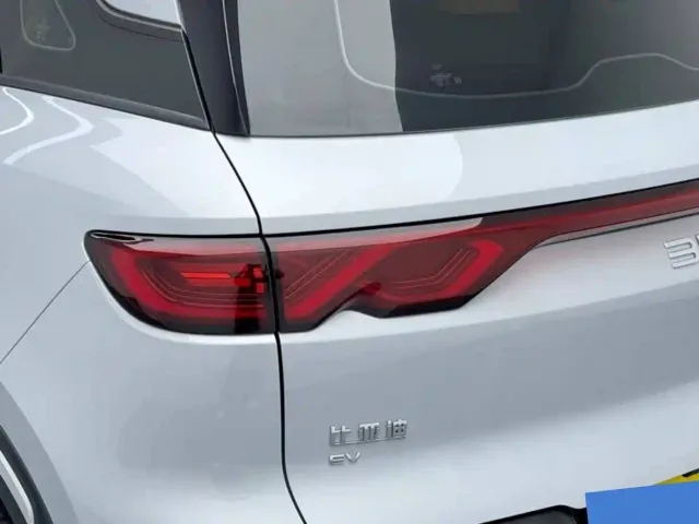 BYD Yuan UP — Фото автомобиля 20