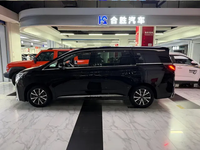 GAC Trumpchi M8 — Фото автомобиля 5