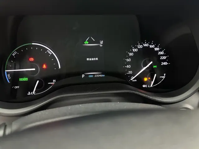 Toyota Sienna — Фото автомобиля 7